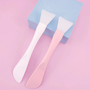 Silicone Facial Mask Brush with Scraper – Soft Head DIY Skincare Tool
