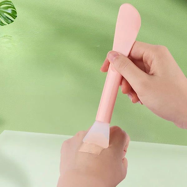 Silicone Facial Mask Brush with Scraper – Soft Head DIY Skincare Tool